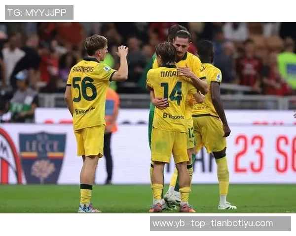 莫德里奇与拉比奥特训练勤奋米兰队员再无迟到现象 莫德里奇与拉比奥特训练勤奋米兰队员再无迟到现象